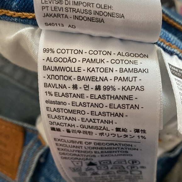 Levi’s wedgie jeans distressed women’s 27” blue EUC - Picture 8 of 8